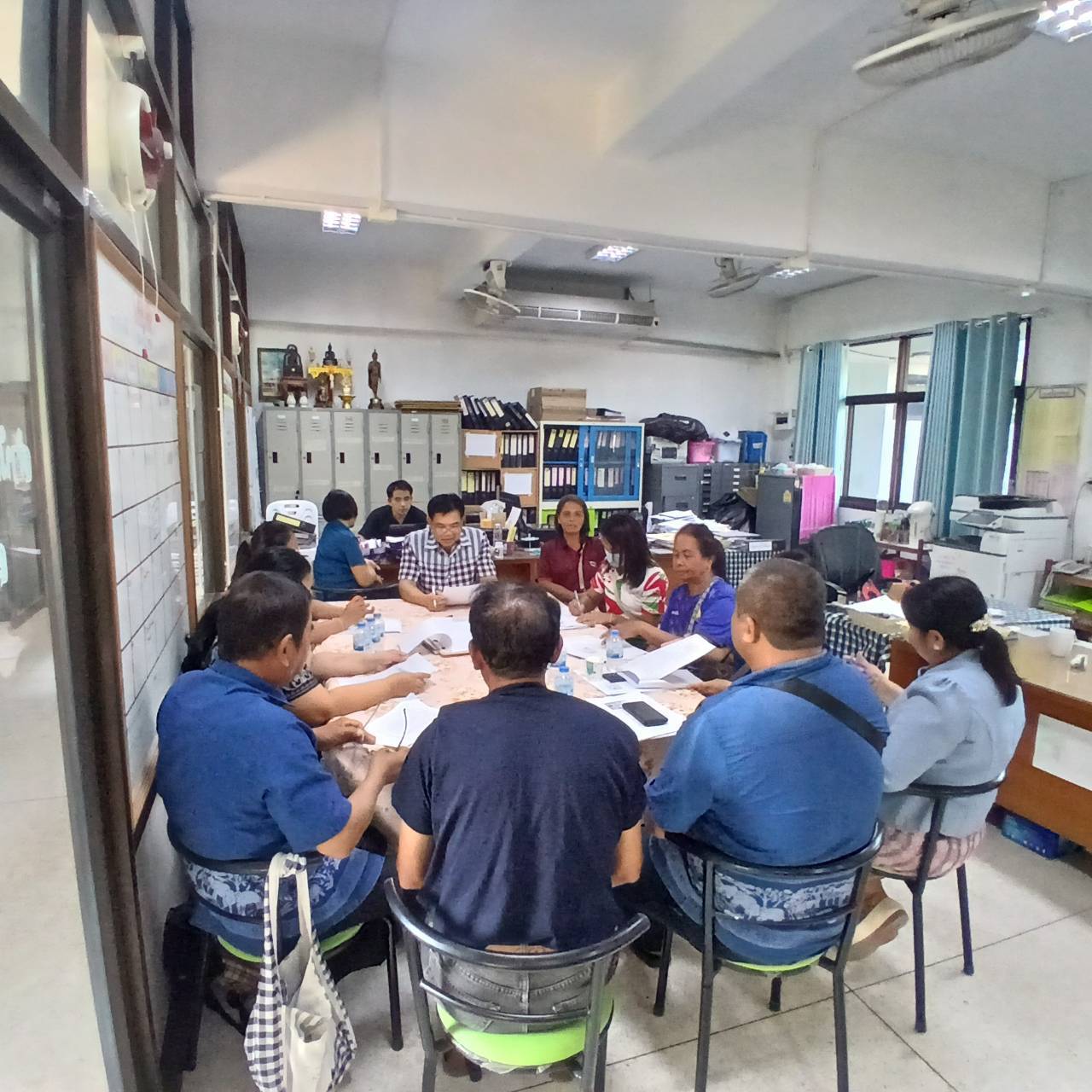 พช.นาดูน จังหวัดมหาสารคาม จัดประชุมผู้นำอาสาพัฒนาชุมชน (ผู้นำ อช.) อำเภอนาดูน